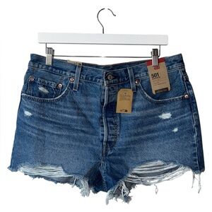 NWT Levi’s 501 Original Cutoff Denim Shorts Distressed Medium Wash Size 33